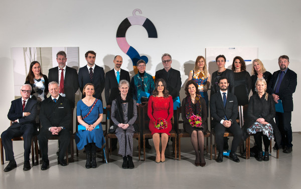 Främre raden från vänster:
Fredric Bedoire, Leif Bolter, Mette Björnberg, Ulla Wiggen, H K H Prinsessan Sofia, H M Drottningen, H K H Prins Carl Philip, Cecilia Edefalk. Bakre raden från vänster: Susanna Slöör, Edward Jarvis, Niklas Edstam, Oscar Furbacken, Margareta Källström, Jan Stenmark, Helene Billgren, Annika von Hausswolff, Éva Mag, Kristina Abelli Elander, Lars Nygren (som tog emot priset för Evert Lindfors). Foto: Leif Mattsson © Konstakademien